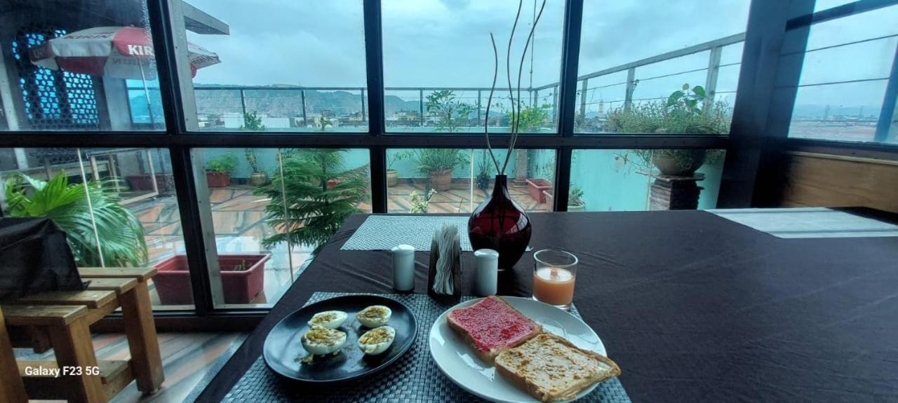 Jaipur The Lodge B&B מראה חיצוני תמונה