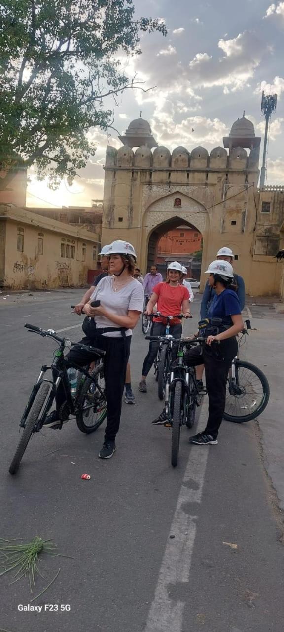 Jaipur The Lodge B&B מראה חיצוני תמונה